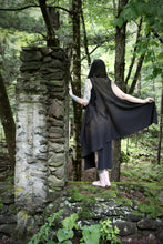 Load image into Gallery viewer, Long Flowing Vest