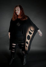 Load image into Gallery viewer, Extra Long Kimono Sleeve Moon Phase Top