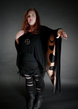 Load image into Gallery viewer, Extra Long Kimono Sleeve Moon Phase Top