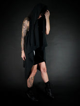 Load image into Gallery viewer, Serpent Long Flowing Vest Black Sleeveless
